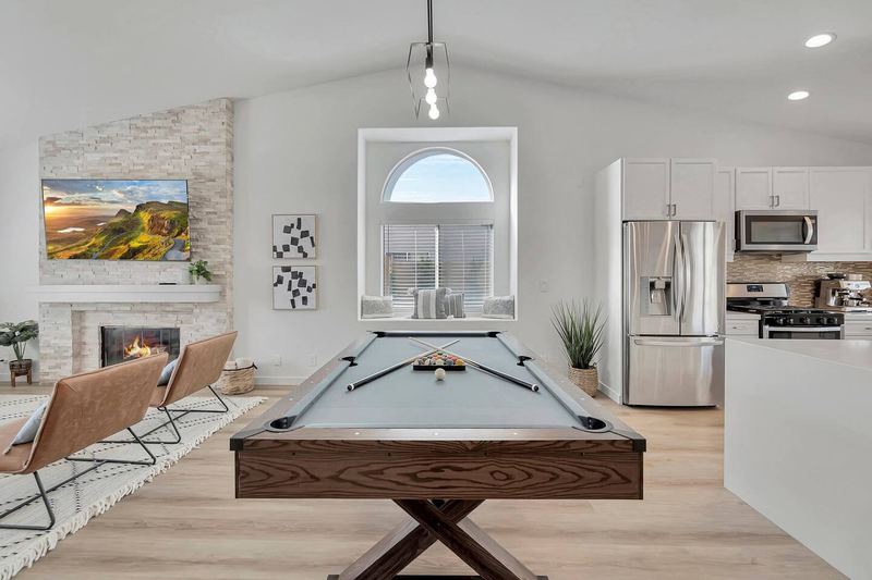 Desert Escape - Pool Home 1.5 mi to festival