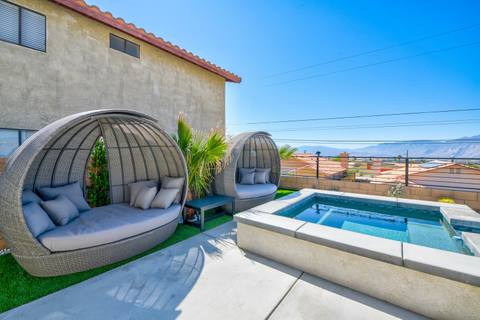 New Beautifully Desert Home Pool/Spa