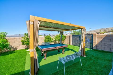 New Beautifully Desert Home Pool/Spa