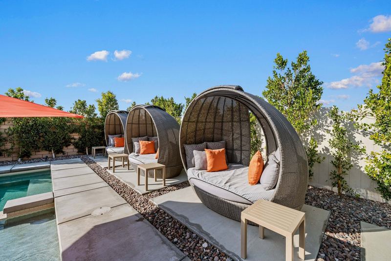 High Noon - New, Incredibly designed Pool Home 