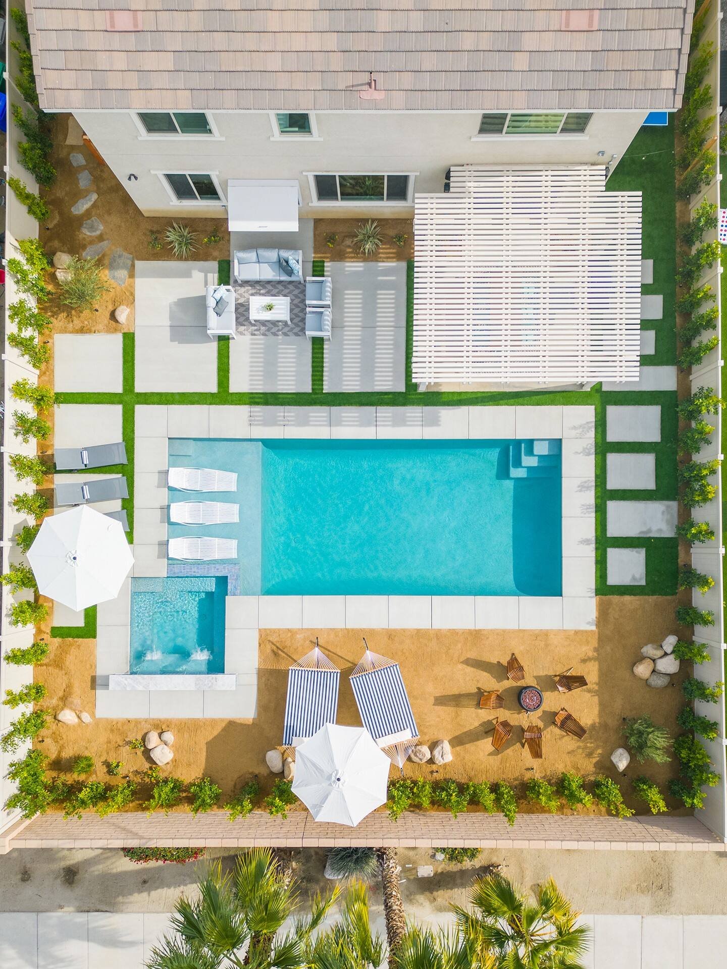 Queen of the Desert - 7br Pool home festivals