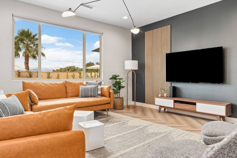 Queen of the Desert - 7br Pool home festivals